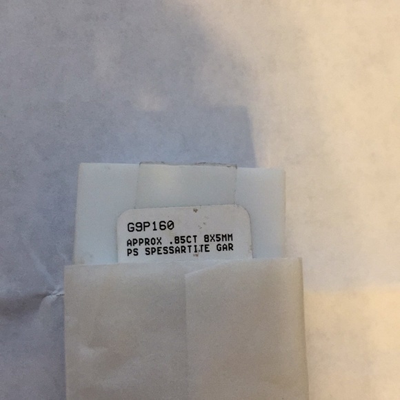 Genuine pear shaped Spessartite Garnet - Picture 8 of 8